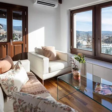 Lovely House In Granada's Eye *